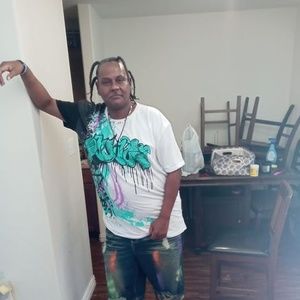 Meet your Posher, Derrick